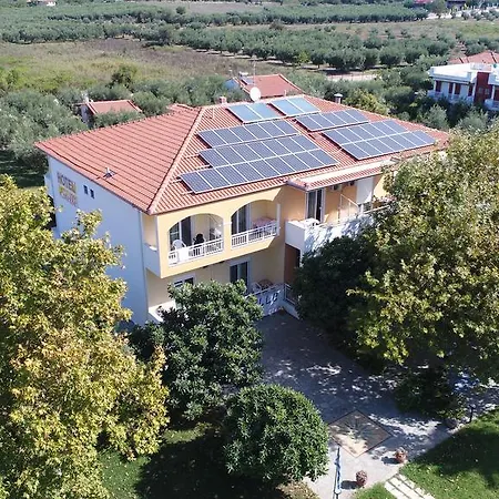 Estelle Геракини